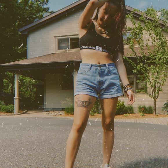 Meet your Posher, Emilie - Picture 1 of 1